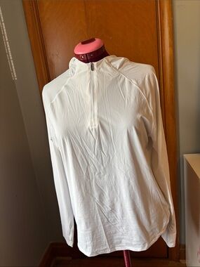 Athleta hooded quarter zip sun protection shirt